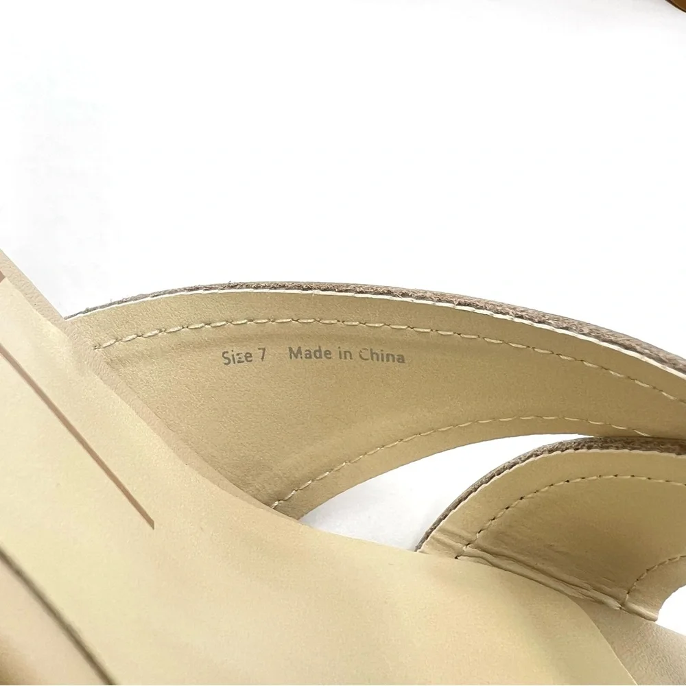 Dolce Vita Womens 7‎ 7M Tiki Cream Leather Square Toe Block Heels Sandals Shoes